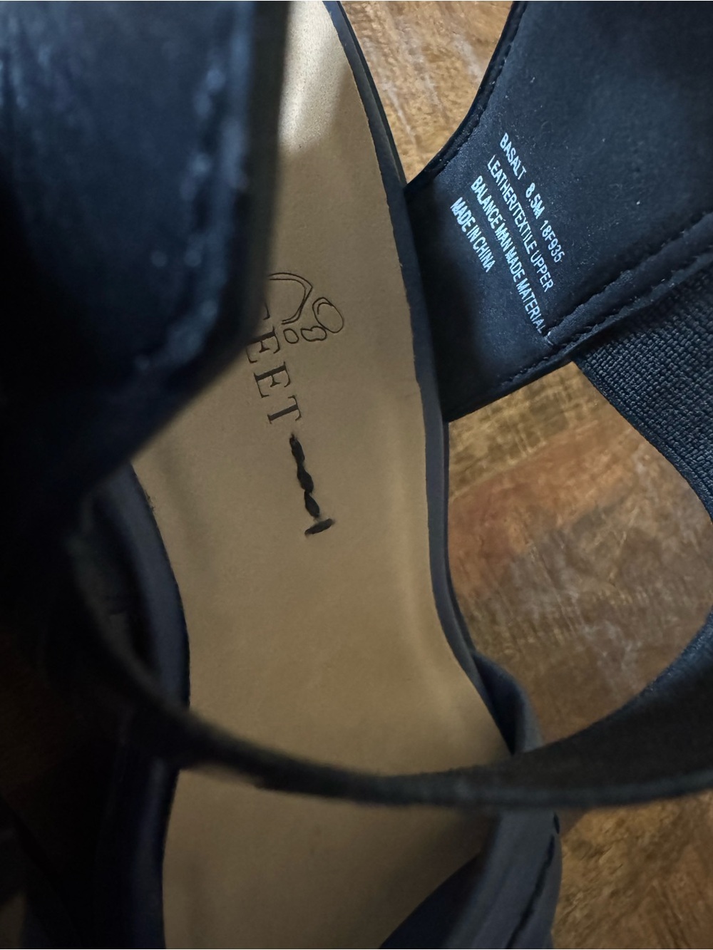 Naked Feet Navy and Black Strappy Flat Sandals 8.5 - Picture 5 of 9